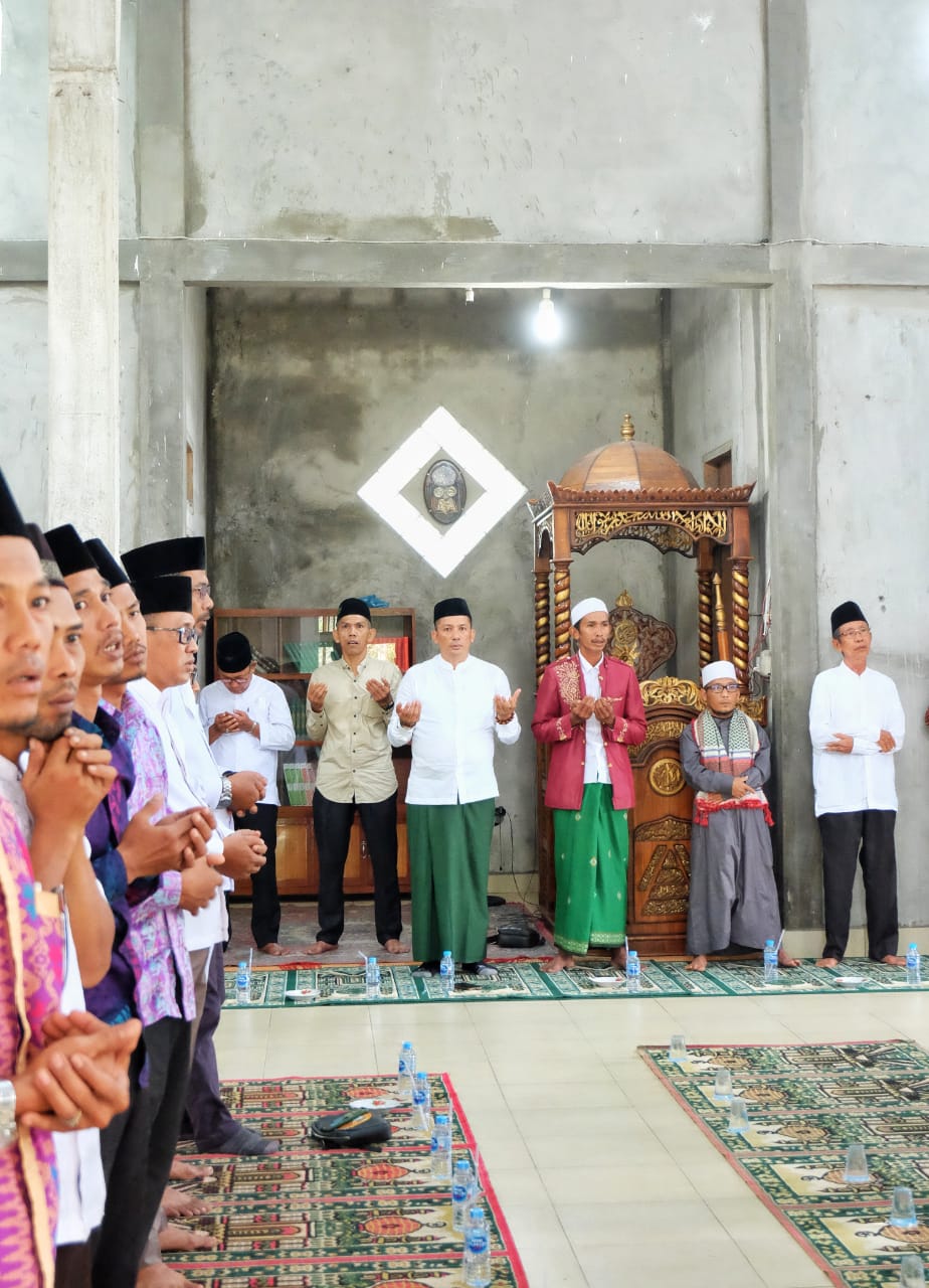 Bupati Ikuti Maulid Nabi di Dua Desa Kecamatan Rangsang Barat