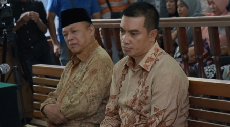 Sidang Tipikor Suap APBD Riau ,Johar Dituntut  6 Tahun Dan Suparman 4,5 Tahun
