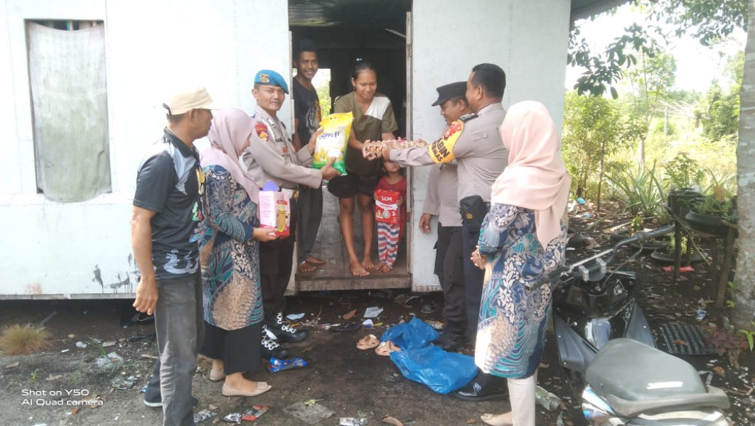 Sobat Kamis Barokah Polsek Merbau kembali Salurkan Bantuan