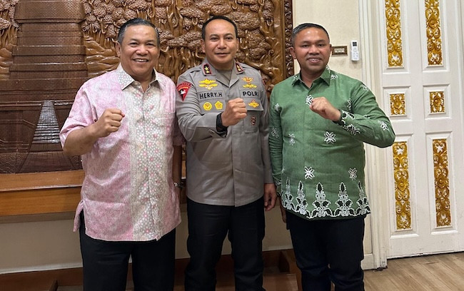 Salam Komando Gubernur dan Wagub Riau, Kapolda Tegaskan Tak Ada Perpecahan