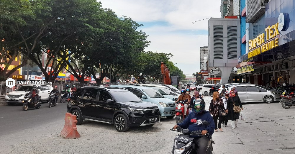 Pelayanan Pengelolaan Parkir di Kota Pekanbaru Dinilai tak Sesuai BLUD