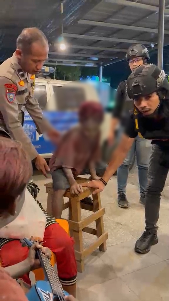 Targetkan Rp250 Ribu Sehari, Ini Motif Pasutri Eksploitasi Anak di Lampu Merah Pangkalan Kerinci