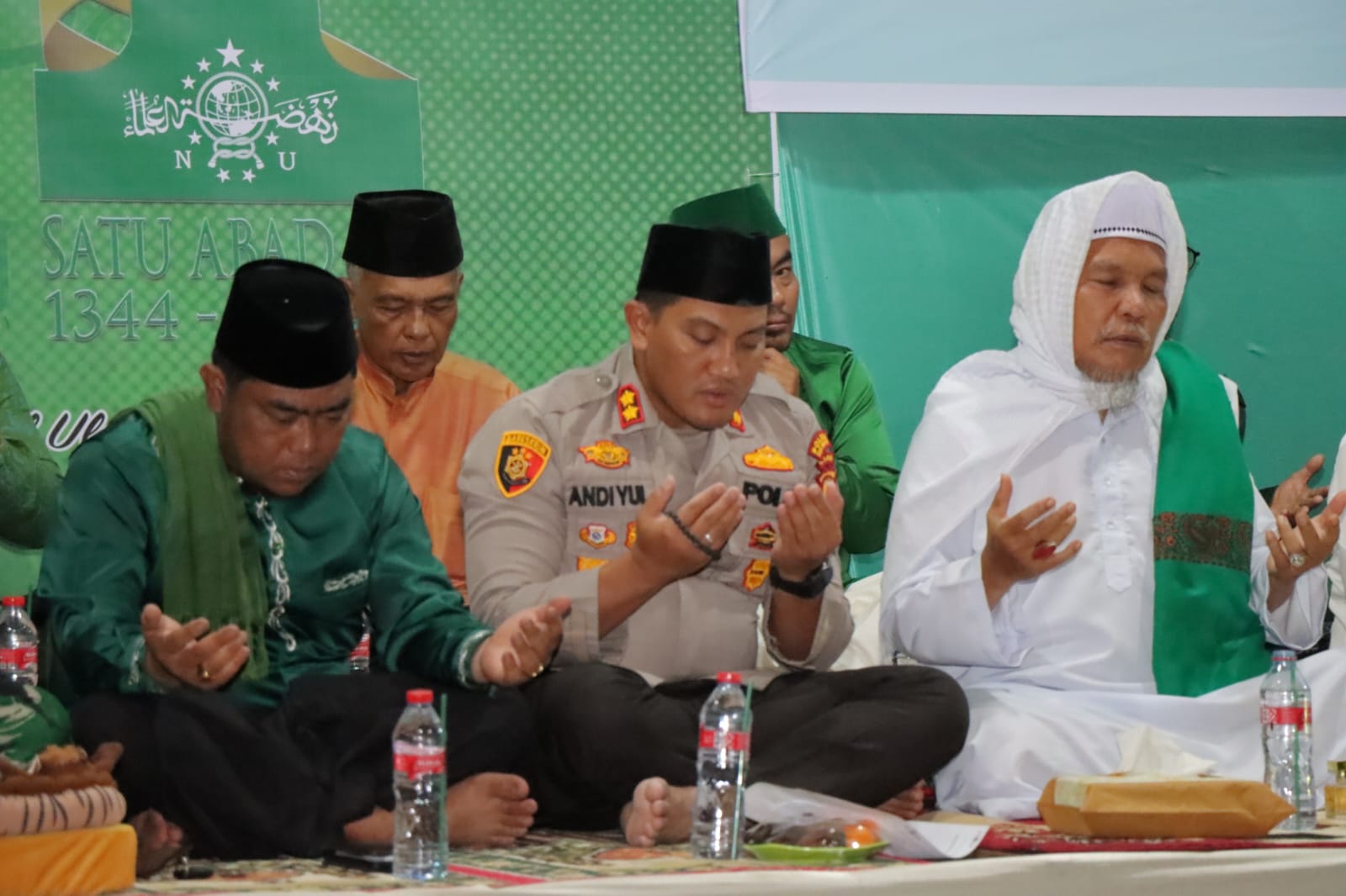 Hadiri Istighosah dan Bersholawat Harlah 1 Abad NU, Ini Harapan Kapolres Meranti
