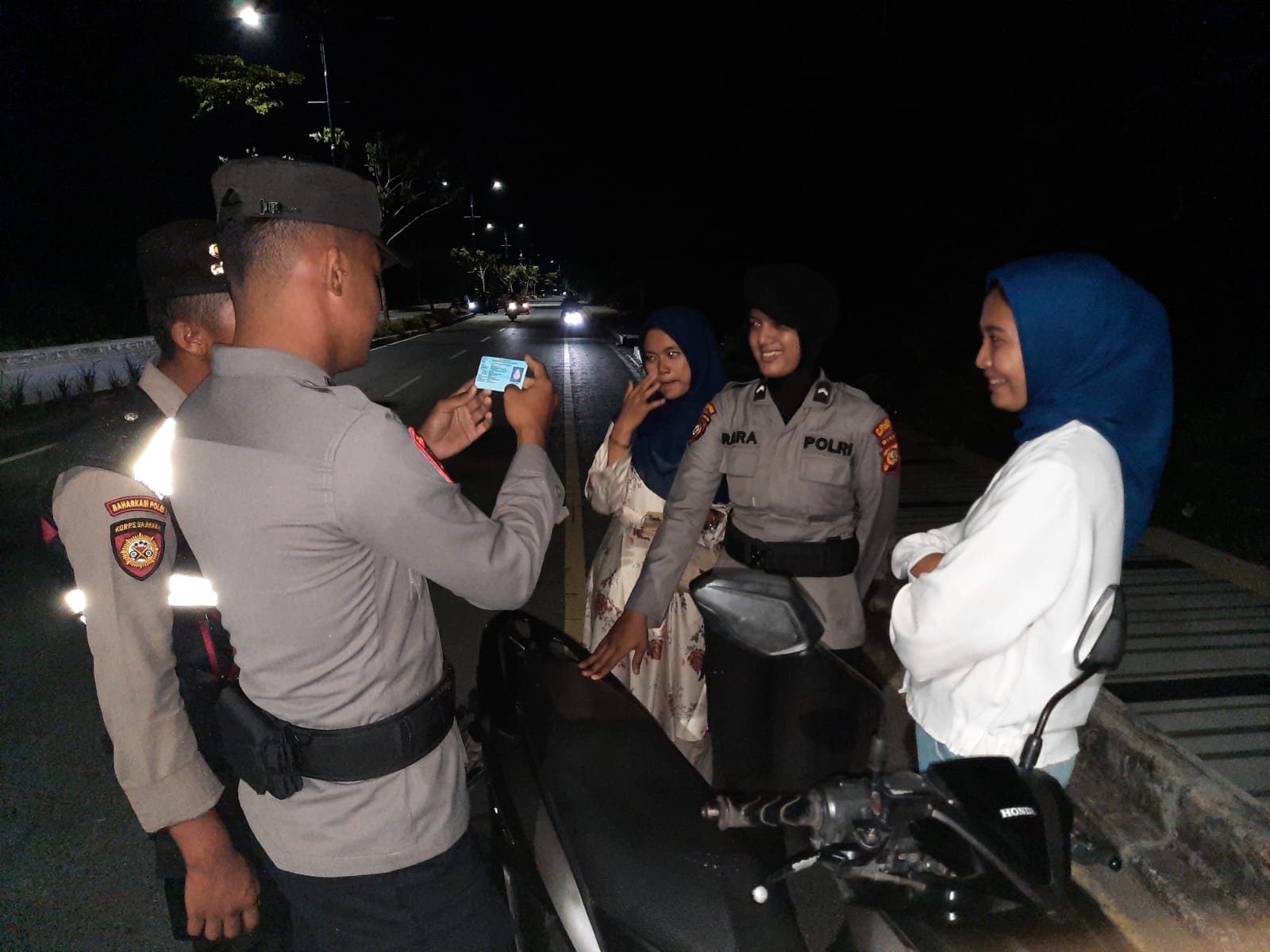 Jaga Kondusifitas Wilayah, Polisi di Meranti Kelilingi Kota Selatpanjang