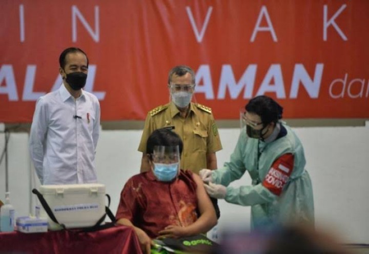 Gubernur Syamsuar Minta Guru dan Siswa Tetap Prioritas Vaksin