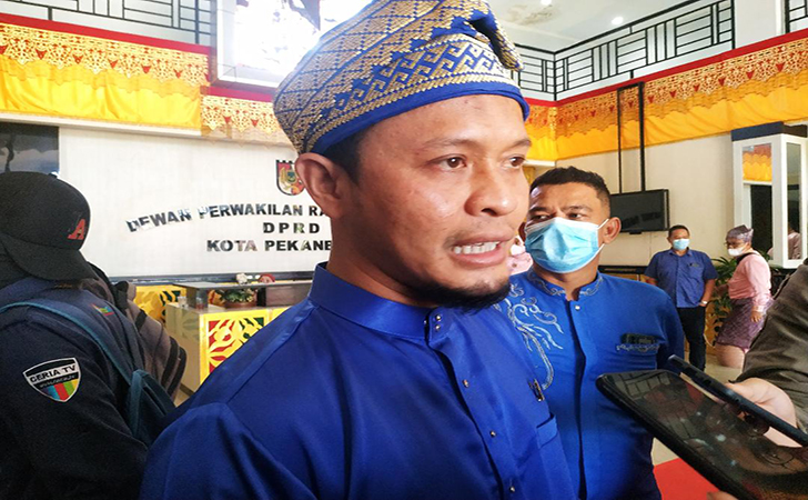 Agung Nugroho Santai Dilaporkan Pemuda Riau ke KPK dan Demokrat