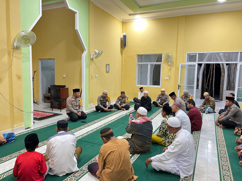AKBP Kurnia Setyawan Gencarkan Cooling System dan Sholat Subuh Jamaah Setiap Hari