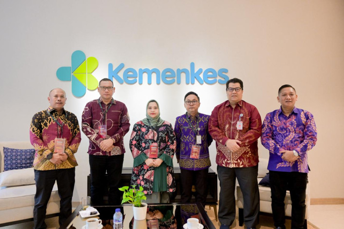 Bupati Bengkalis Kasmarni Hadiri Penandatanganan Keputusan Bersama Perizinan Tenaga Medis dan Kesehatan