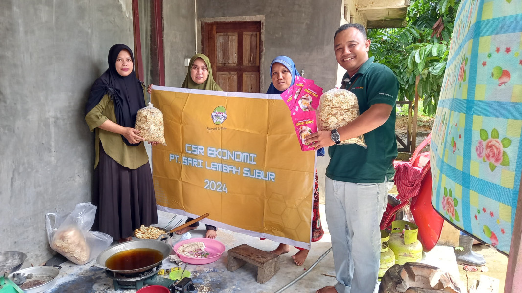 Kerjasama PT SLS dan UMKM Berkah Desa Mulya Subur dalam Memasarkan Kripik Tempe Lokal, Dorong Pertumbuhan Ekonomi