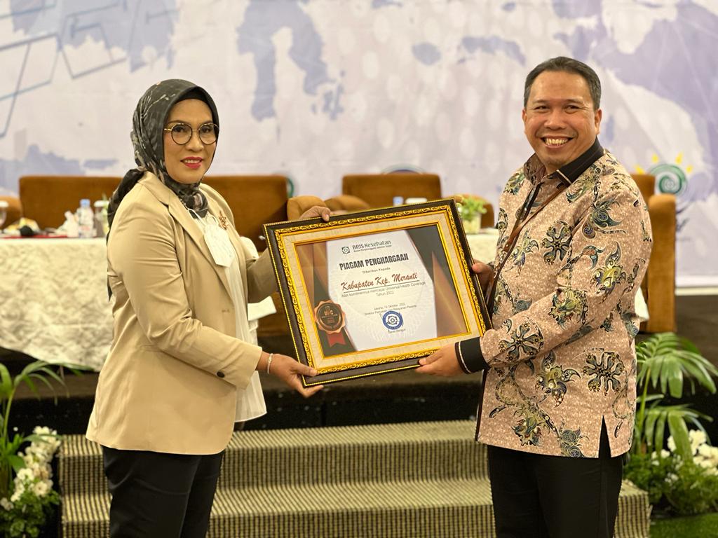 Pemkab Meranti Terima Penghargaan UHC 2022