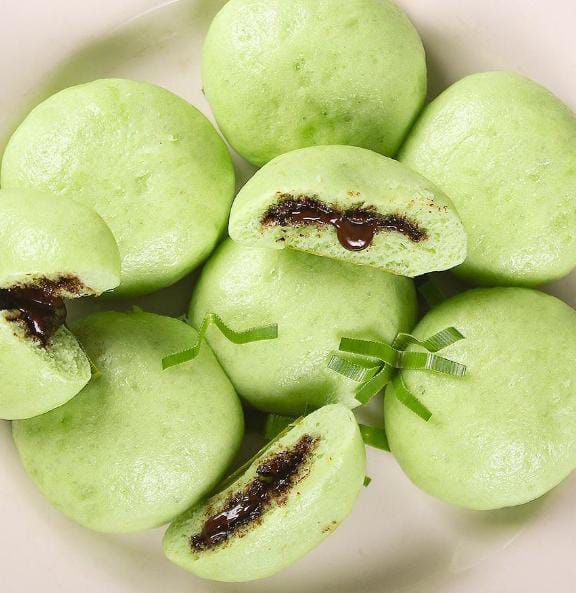 DAMPAK OMSET PENJUALAN USAHA KUE PAO PEKANBARU SAAT PANDEMI COVID-19