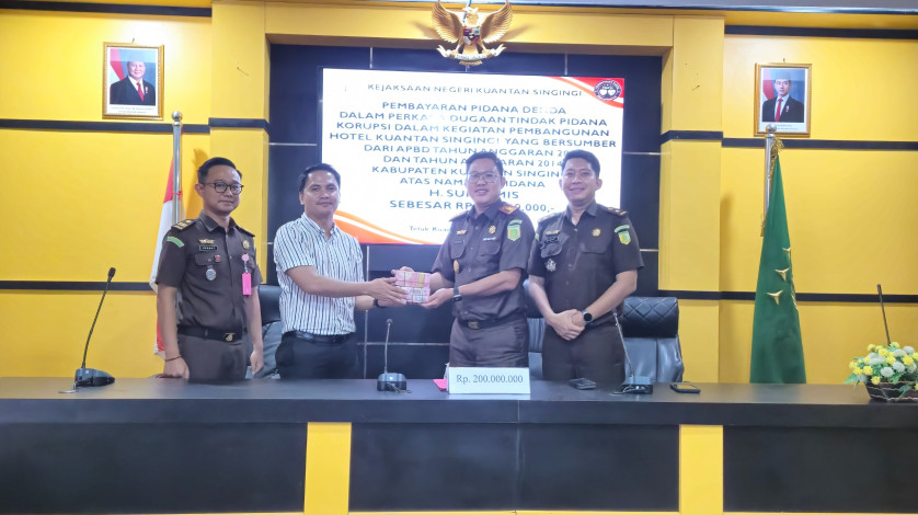 Sukarmis Kembalikan Uang Rp200 Juta Terkait Korupsi Hotel Kuansing