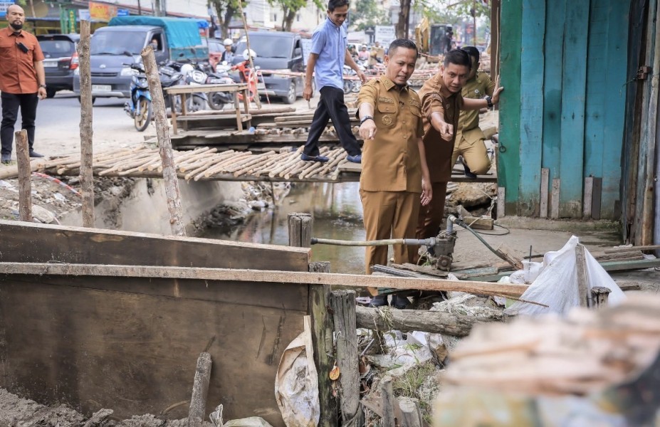 Proyek Drainase di Jalan Paus Telan Rp4 Miliar