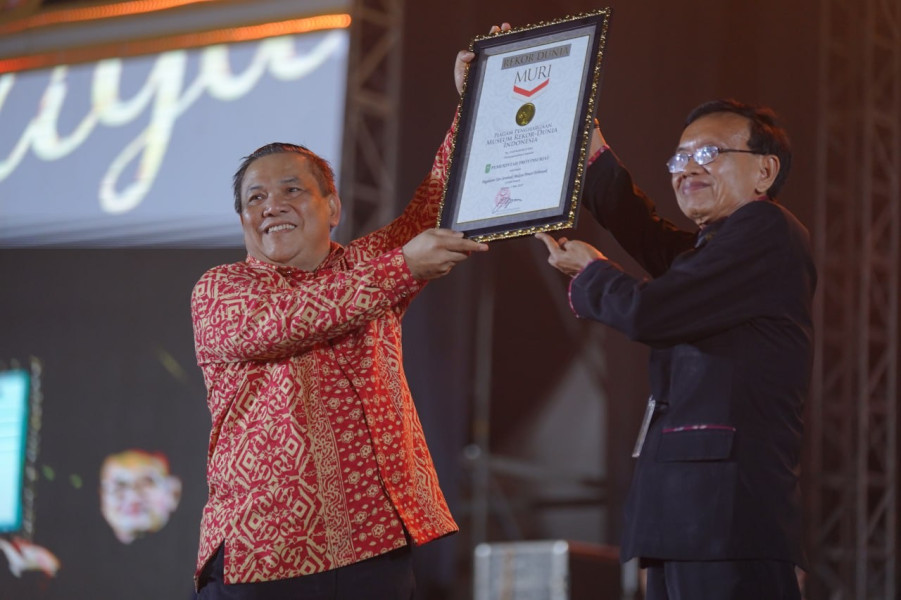 Riau Pecahkan Rekor MURI di Gebyar BBI BBWI