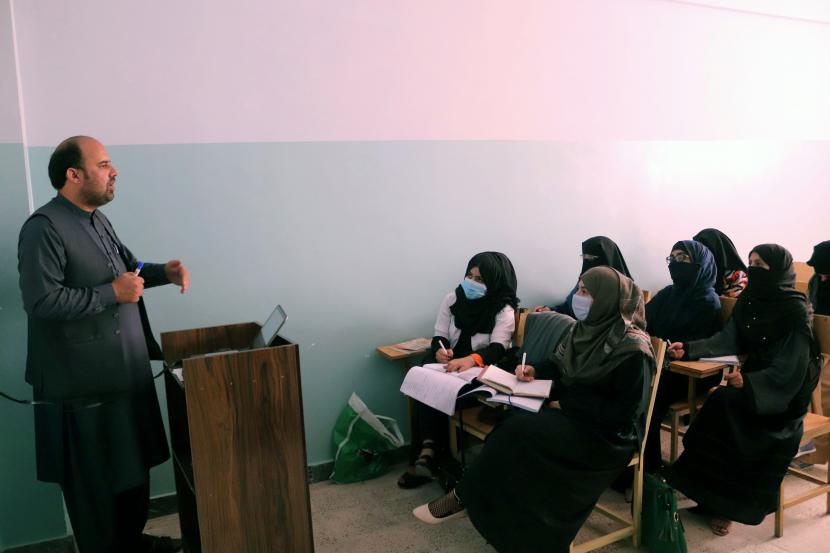 Qatar Kecewa Atas Langkah Taliban pada Pendidikan Wanita