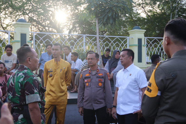 Pedagang Kaki Lima di Sekitar Masjid An-Nur Mulai Ditertibkan
