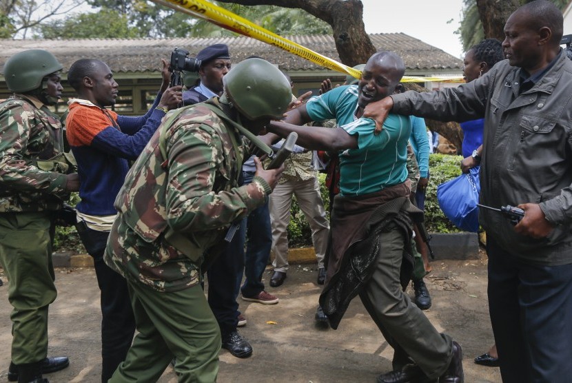 Astaghfirullah, Polisi Kenya Serang Sekolah Islam
