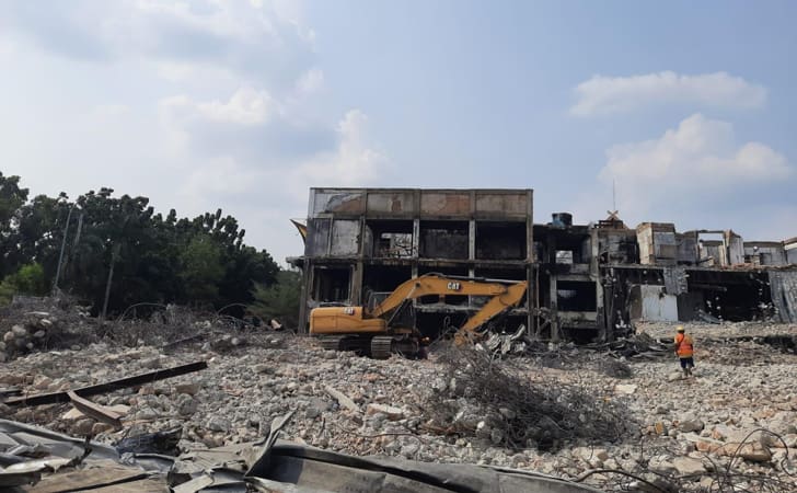 Pembongkaran Gedung MPP Hampir 100 Persen Rata dengan Tanah