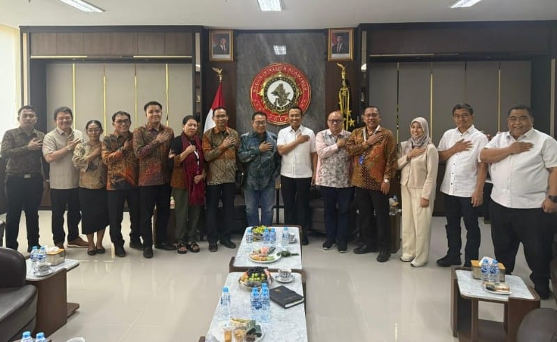 Ketum Firdaus dan Sekjen Makali Pimpin SMSI Pusat Temui Kabaintelkam Polri Bahas Media Siber Profesional dan Berkelanjutan