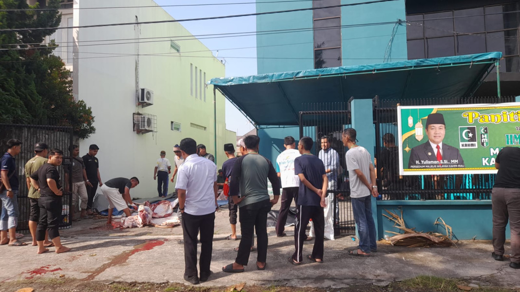 Pemotongan Hewan Kurban Kahmi Riau Sukses dan Berjalan Lancar