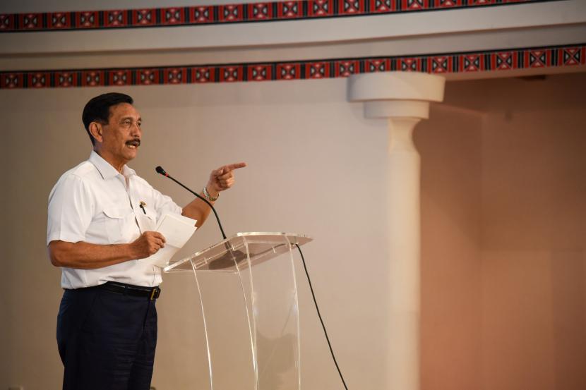 Luhut: Omicron Diprediksi Dua Kali Lebih Mematikan dari Flu