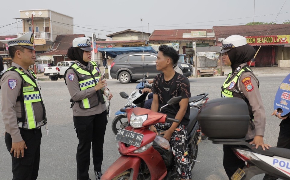 Pelanggaran Meningkat, Satlantas Polresta Pekanbaru Edukasi dan Tertibkan Pengguna Motor