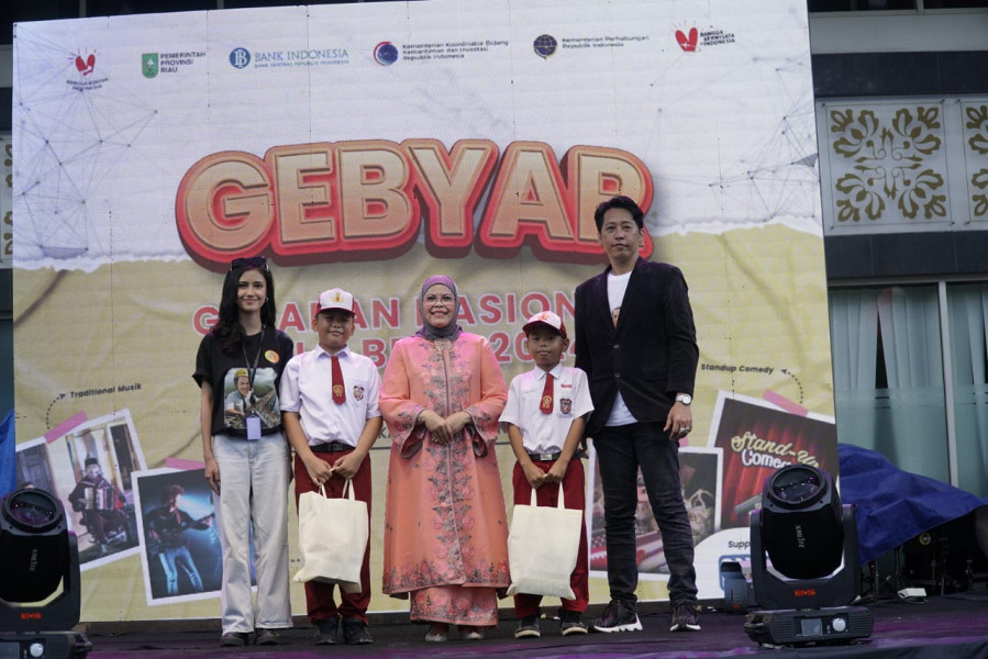 ASPEKUR Bagikan 1.000 Paket Makanan Sehat+Susu Dukung Program Tekan Stunting