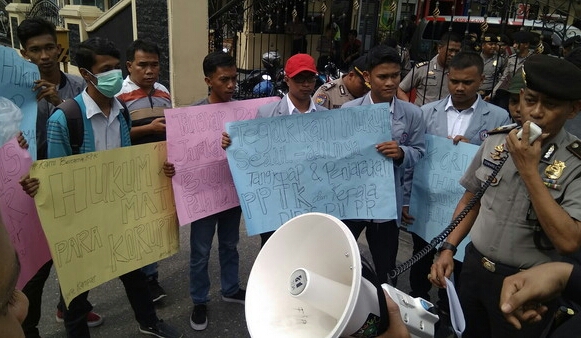 Mahasiswa Desak Polda Riau Usut Dugaan Korupsi Dinas PUPR Kampar