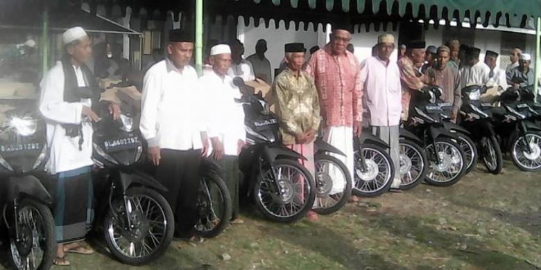 Berkah Ramadhan, Ratusan Imam Desa Di Bireun Dapat Motor Operasional