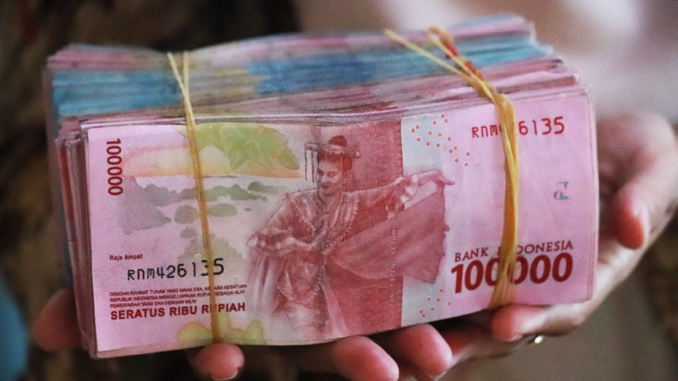 Tengku Amin Hina LAM Siak , Asal Ada 'Fulus' yang tak benar bisa jadi benar