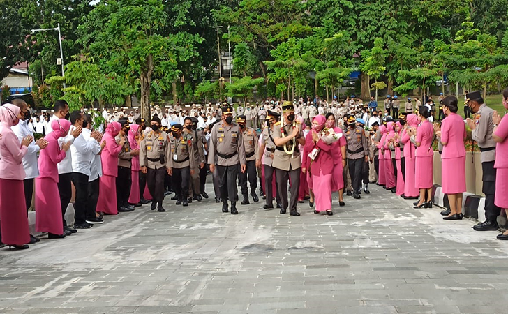Polda Riau Gelar Pisah Sambut Irjen Mohammad Iqbal Dan Irjen Agung Setya