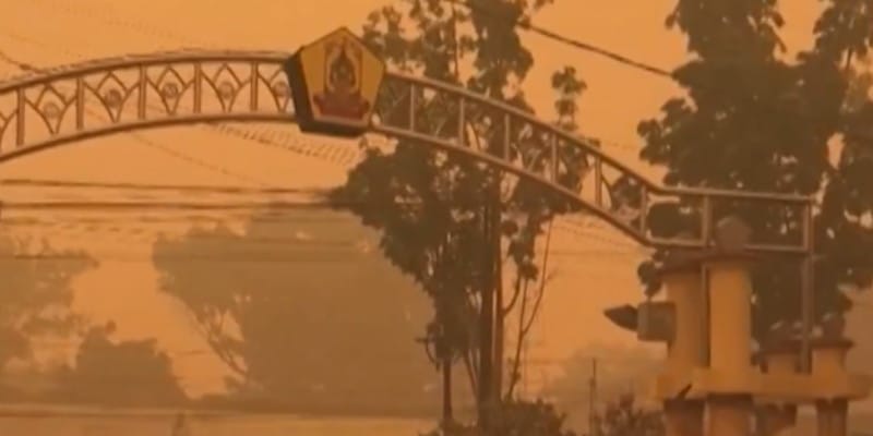Media Asing Soroti Karhutla Indonesia yang Bikin Udara Asia Tenggara Beracun