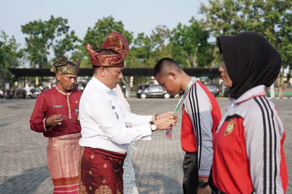 Bupati HM Adil Lakukan Apel Pembukaan Pelatihan Paskibraka Tahun 2022
