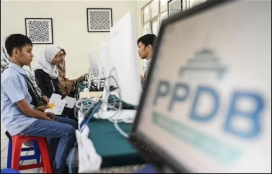 Pendaftar PPDB Sekolah SMA/SMK Pekanbaru Melebihi Kuota,Kampar Kekurangan Siswa