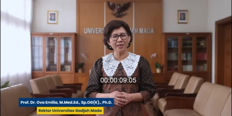Rektor UGM Ditantang Tunjukkan Ijazah Sarjana Muda Jokowi