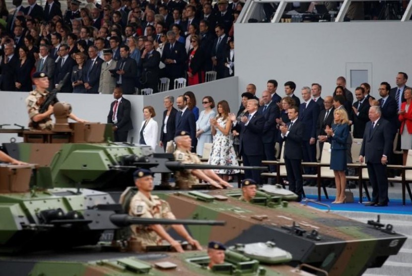 Presiden Donald Trump  Ingin AS Gelar Parade Militer Seperti Prancis