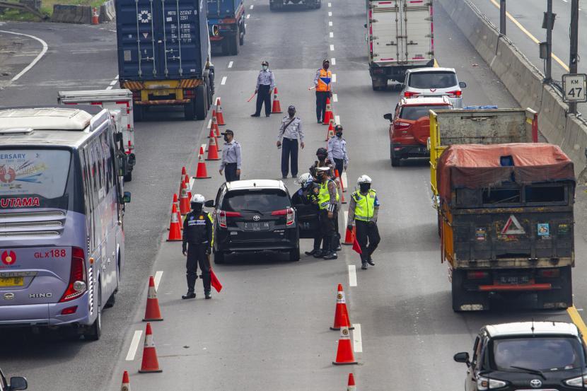 Kezaliman Mudik pada Masa Pandemi