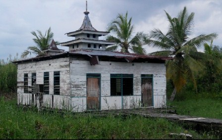 Bantuan Rumah Masjid dan Rumah Ibadah lainnya Tidak Masuk Dalam RAPBDP Riau 2016