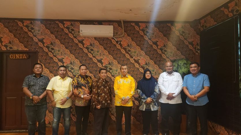Dr Afni - Syamsurizal Siap Bertarung di Pilkada Siak