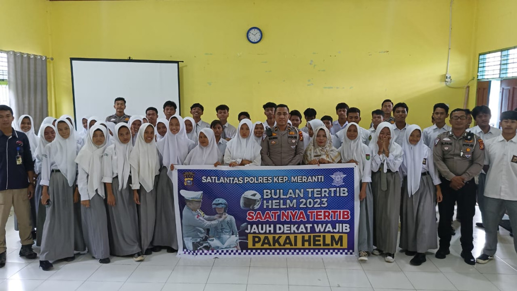 Satlantas Polres Meranti Tiada Henti- Hentinya Ajak Masyarakat Meranti Pakai Helm