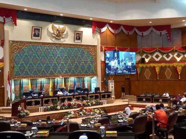 Komposisi Empat Pimpinan DPRD Riau Defenitif Diumumkan, Ini Nama - namanya