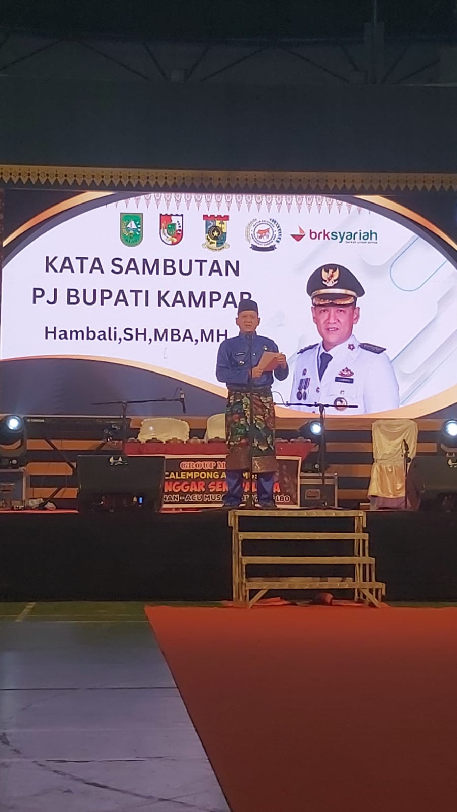 Hadiri Acara Bagholek Godang, Pj Bupati Kampar Pertanyakan Ketua LAK Kampar menghilang