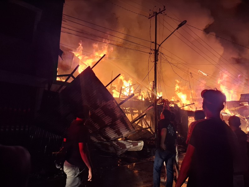 Api Bakar 13 Kios Pasar Peranap