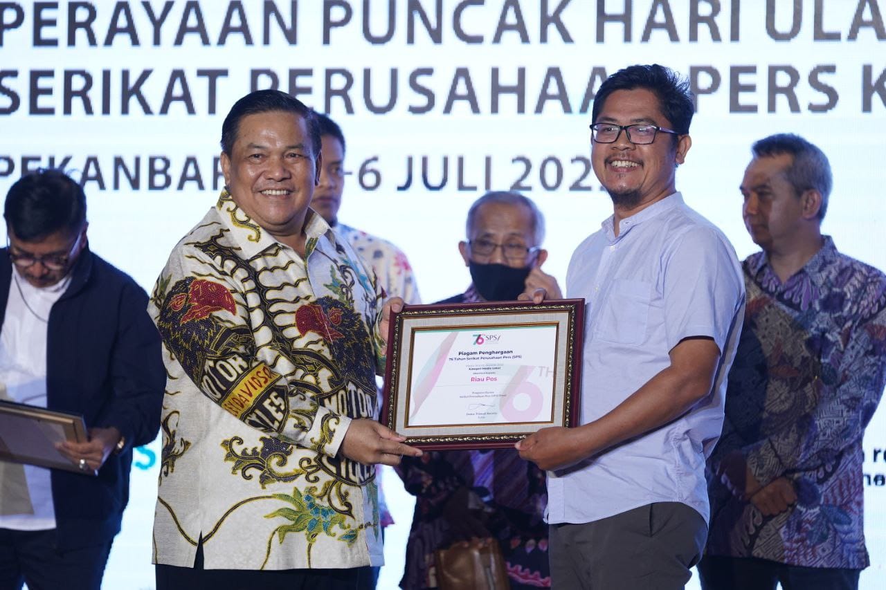 Syamsuar Pemimpin Terpopuler Versi Media Arus Utama