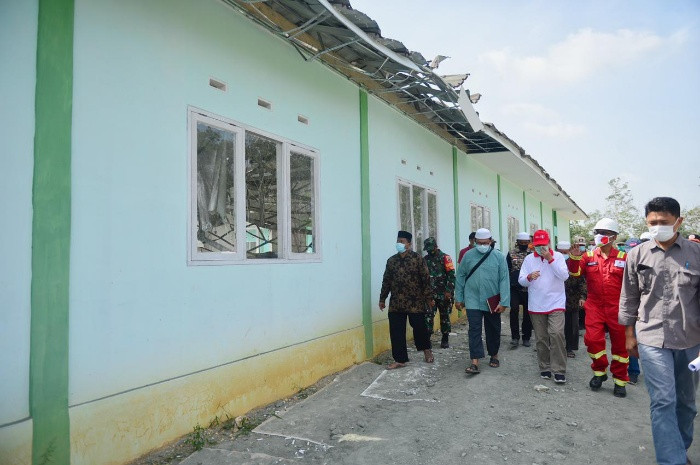 Tinjau Semburan Gas dan Lumpur di Tenayan Raya, Gubernur Riau Minta Pihak Terkait Lakukan Tindakan