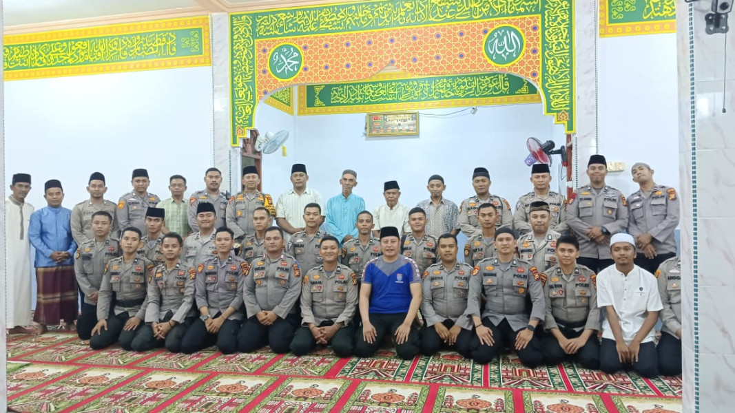 Ops Tertib Ramadhan LK 2024 : Polres Meranti  Pelaksnaan Sholat Tarawih  Dengan Khusuk