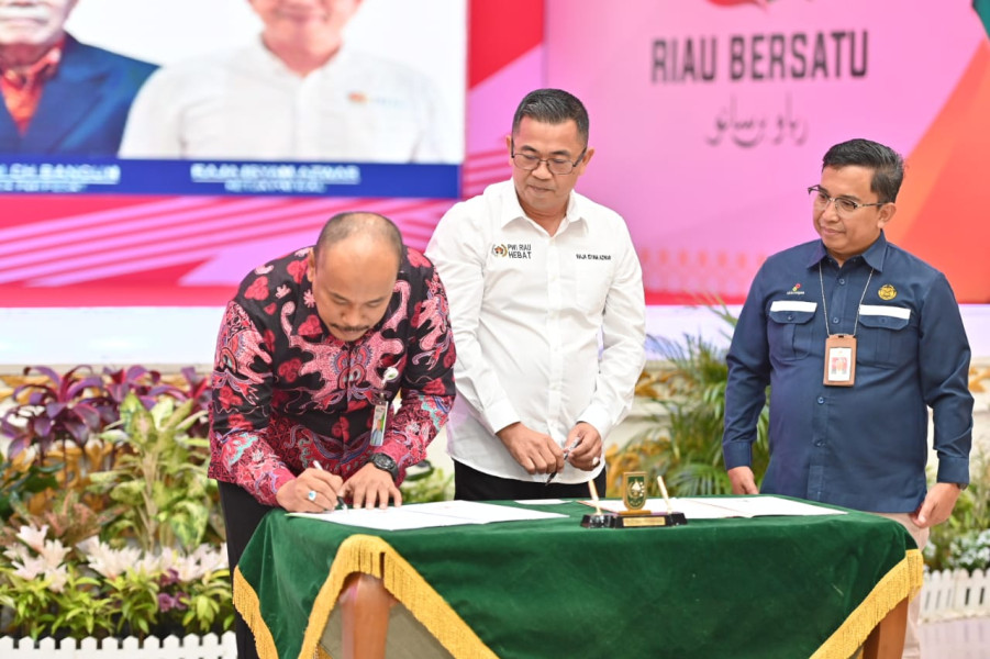 Penandatangan MoU BPJS Ketenagakerjaan bersama PWI Riau upaya untuk Melindungi Para Wartawan