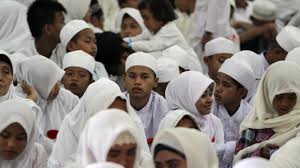 Hikmah Mengapa Anak Yatim Banyak Dibahas dalam Alquran