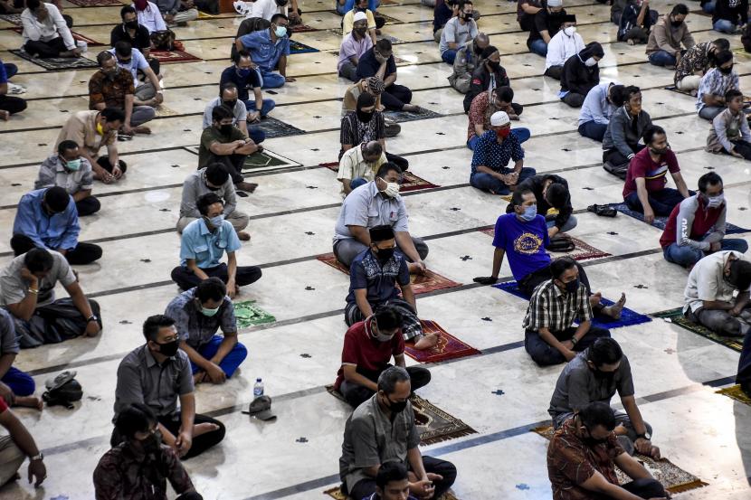 Dalil tentang Bolehnya Shalat Berjamaah di Rumah