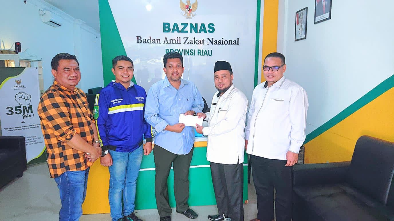 Baznas Riau Terima Uang 10 Juta Uang UPZ Karang Taruna Riau.